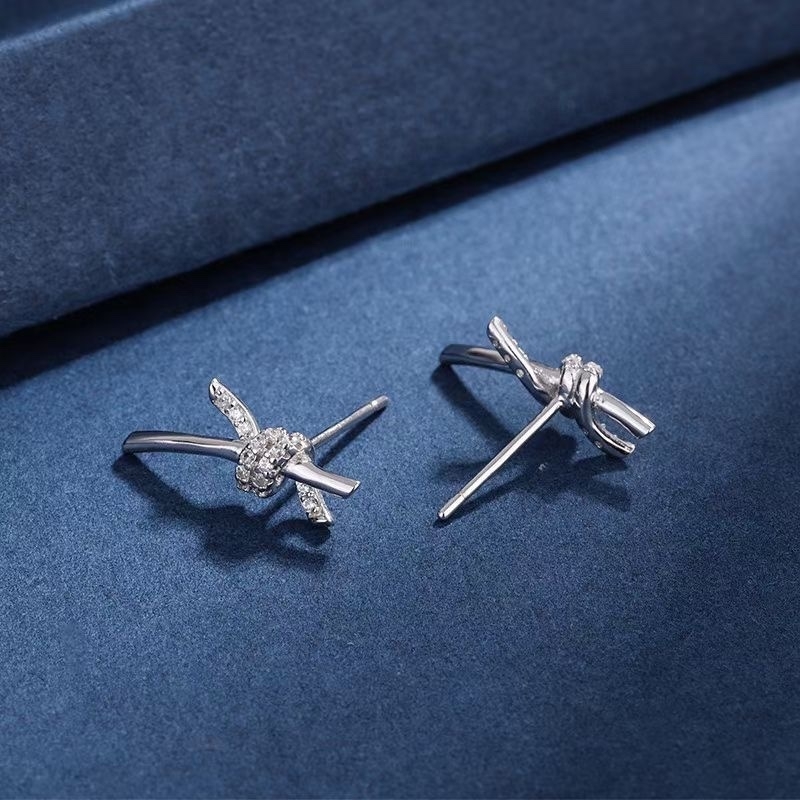 蒂芙尼繩結鑲鑽打結耳釘