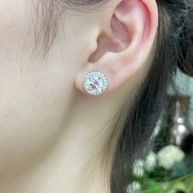 9 2 5 5140140 蒂芙尼大圓鑽耳釘，賣了好幾批的貨 精美絕倫 從切主石