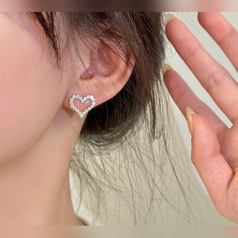 高版本，下血本 采用5A高碳鑽，蒂芙尼愛心心形耳釘 定制獨家精切160道切割工藝
