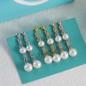 Tiffany 蒂芙尼耳釘