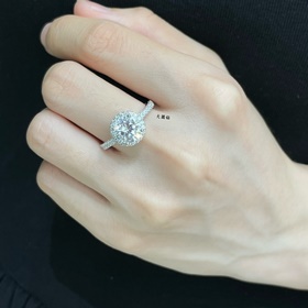 9 2 5 9840120 (碼數(shù)5678)蒂芙尼大圓鑽戒指 超好賣 所見即所