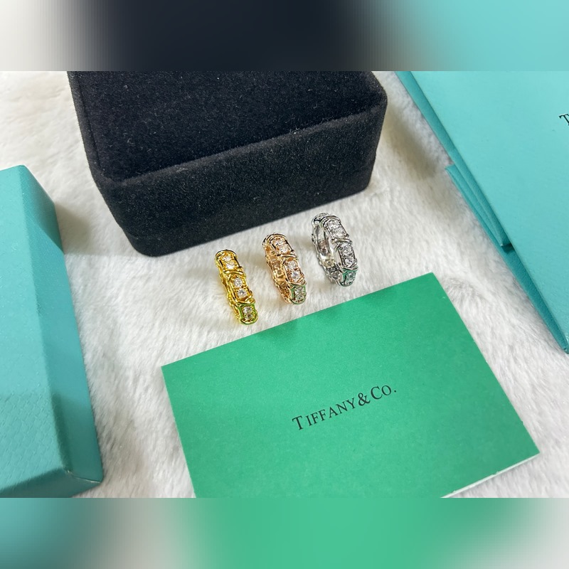 蒂芙尼 Tiffany 十六石交叉戒指 碼數：6-9號