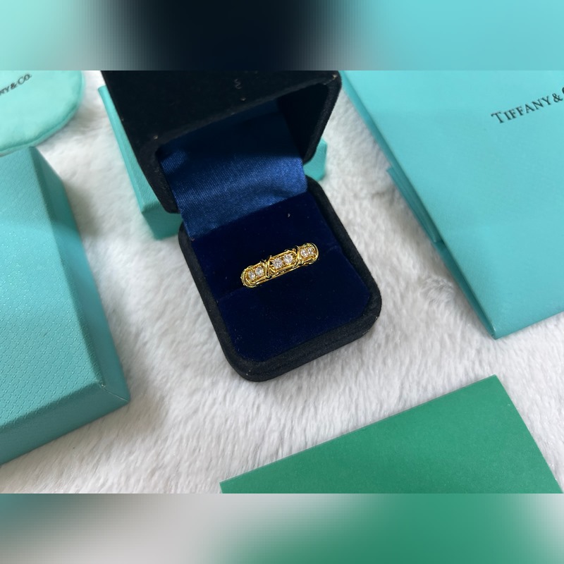 蒂芙尼 Tiffany 十六石交叉戒指 碼數：6-9號