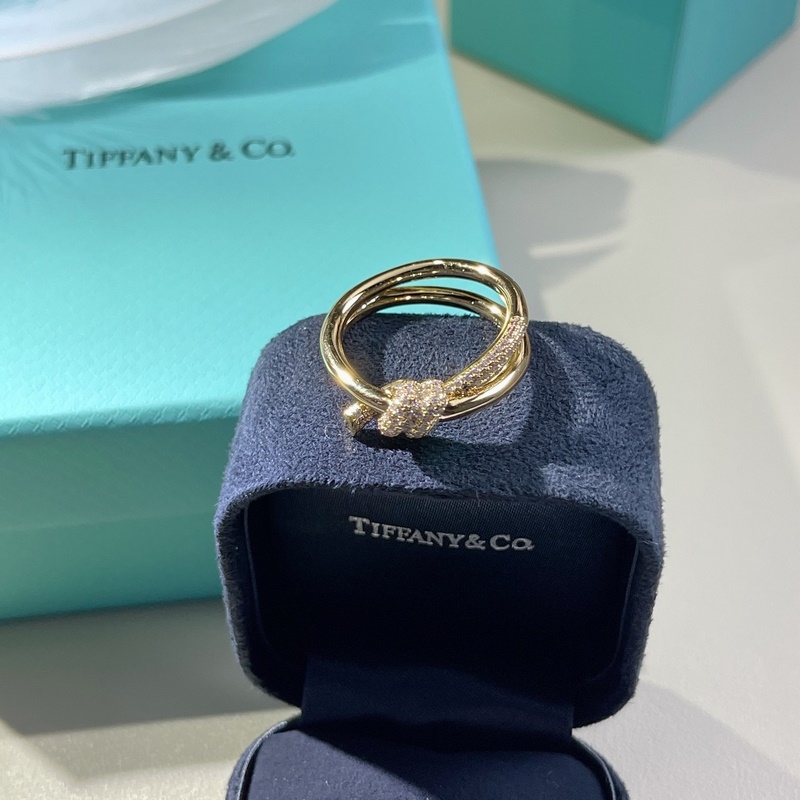 蒂芙尼T knot雙行戒指 2026年Ｔ家新作 Knot戒指 萬衆期待 T k