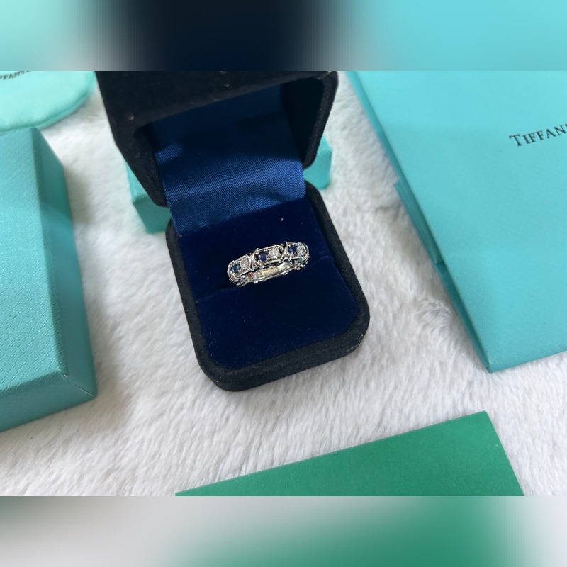 蒂芙尼 Tiffany 十六石交叉戒指 白鑽間籃鑽 碼數：6-9號