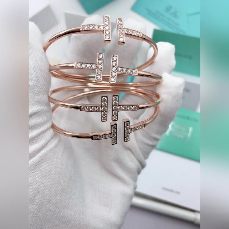 蒂芙尼手鐲， logo非常清晰 非常漂亮的款