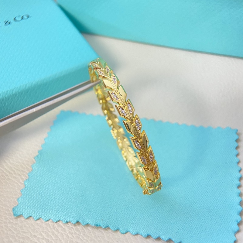 蒂芙尼手鐲 新品鑲鑽樹(shù)葉手鐲