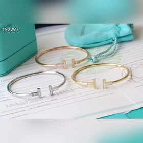 蒂芙尼CNC雙T手鑲鑽高級貝母手鐲，最高版本。T Square 戒指和手鐲的輪廓