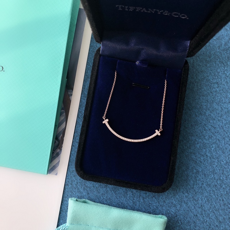 蒂芙尼，tiffany微笑鑲鑽項鍊鎖骨鍊笑臉吊墜鍊送女友禮物 中號滿鑽