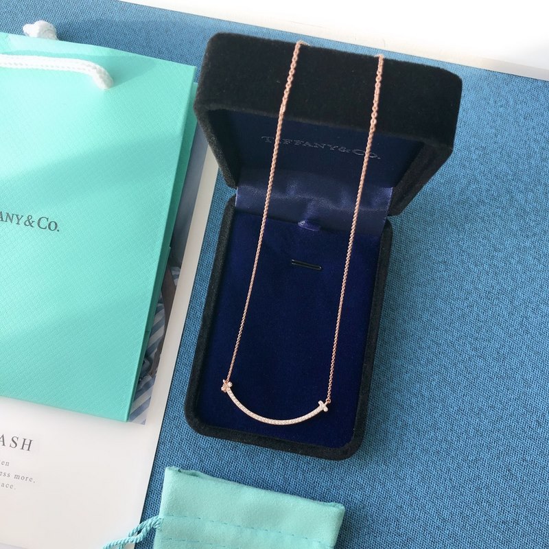 蒂芙尼，tiffany微笑鑲鑽項鍊鎖骨鍊笑臉吊墜鍊送女友禮物 中號滿鑽