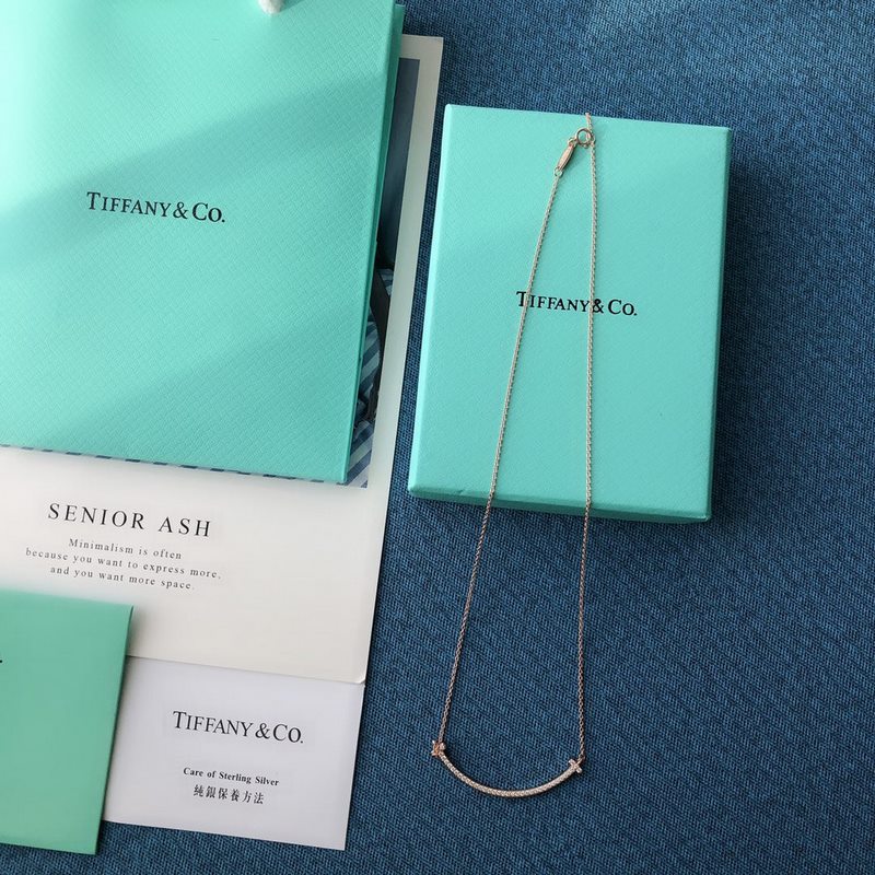 蒂芙尼，tiffany微笑鑲鑽項鍊鎖骨鍊笑臉吊墜鍊送女友禮物 中號滿鑽