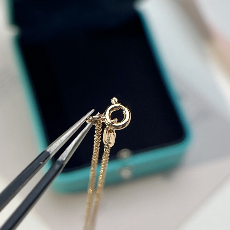 蒂芙尼項鍊 交叉四鑽項鍊 愛情像一顆永恒的鑽石閃亮著 因為閃亮而心動著