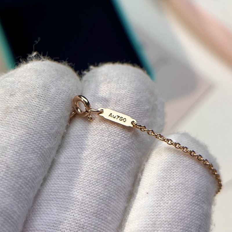 蒂芙尼項鍊 交叉四鑽項鍊 愛情像一顆永恒的鑽石閃亮著 因為閃亮而心動著