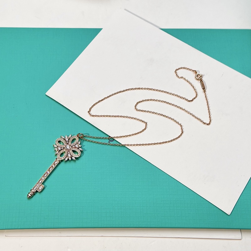 蒂芙尼鑰匙吊墜項鍊 Tiffany維多利亞鑰匙項鍊，將傳奇工匠的巧思與當代珠寶的