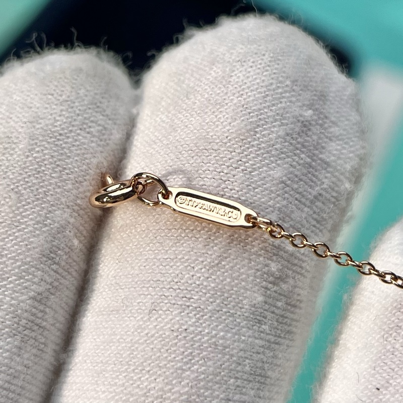 蒂芙尼鑰匙吊墜項鍊 Tiffany維多利亞鑰匙項鍊，將傳奇工匠的巧思與當代珠寶的