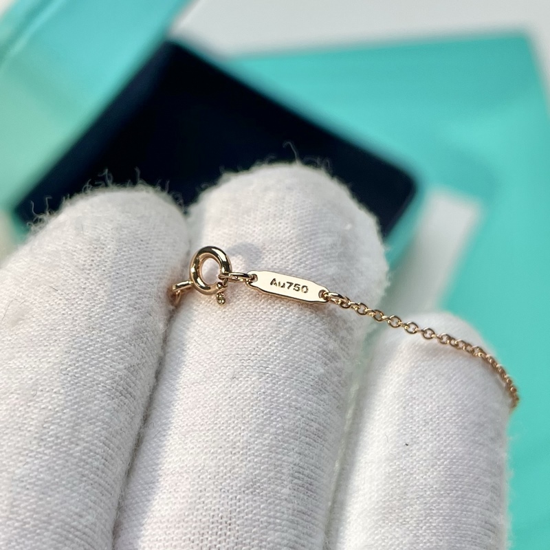 蒂芙尼鑰匙吊墜項鍊 Tiffany維多利亞鑰匙項鍊，將傳奇工匠的巧思與當代珠寶的