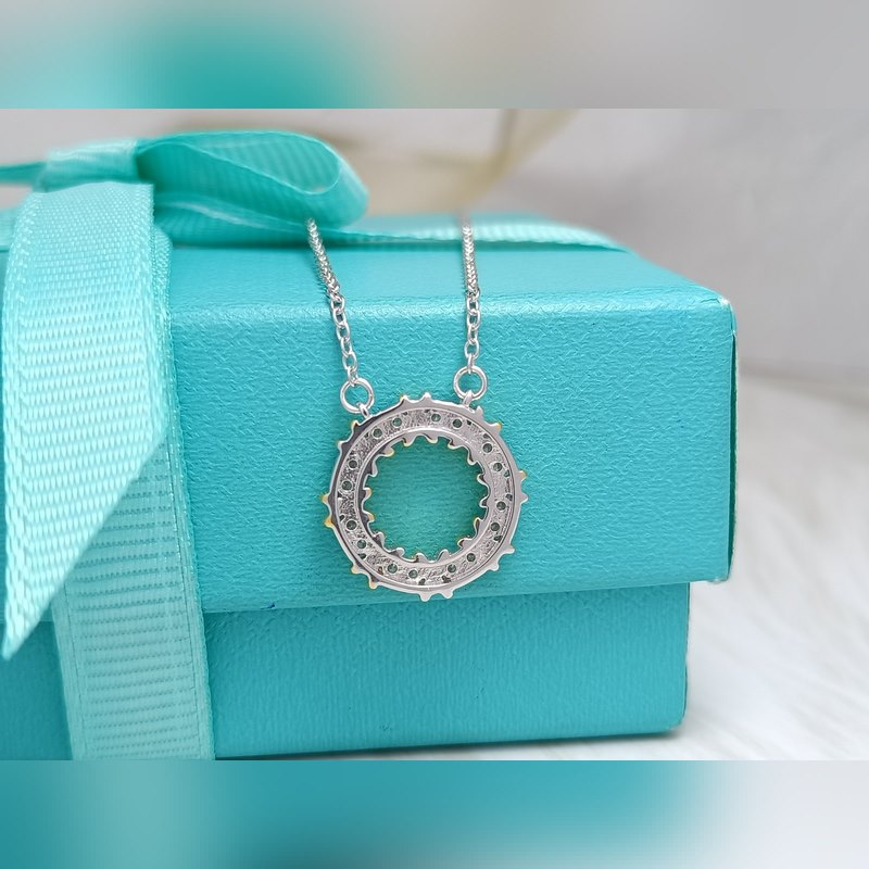 蒂芙尼花環(huán)鑲鑽項鍊 材質(zhì)：s925銀 鍊長45CM