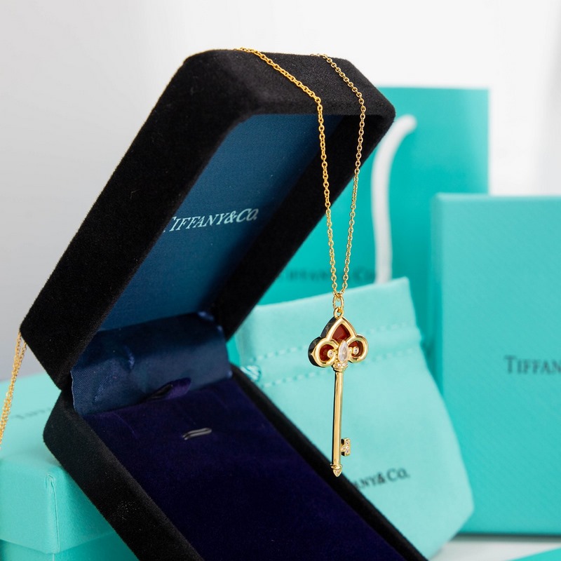 蒂芙尼 Tiffany 紅瑪瑙光身鑰匙項(xiàng)鍊 白金色 玫瑰金色 黃金色 長度：40