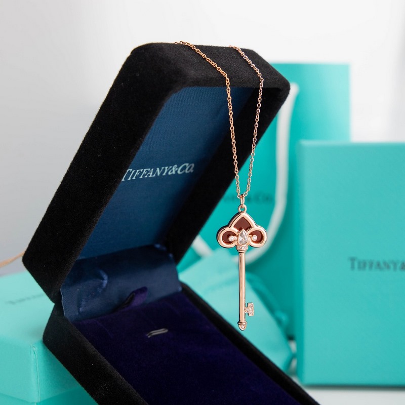 蒂芙尼 Tiffany 紅瑪瑙光身鑰匙項(xiàng)鍊 白金色 玫瑰金色 黃金色 長度：40