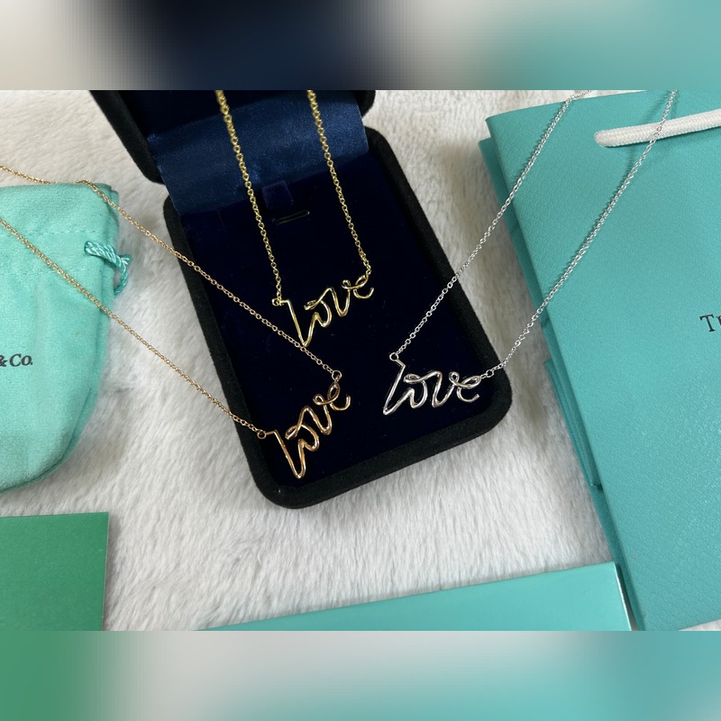 蒂芙尼 Tiffany Love光面字母項鍊 黃金色 玫瑰金色 銀色