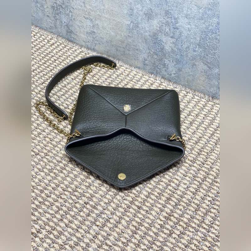 墨綠 Calypso 新款 mini鍊條包 不一樣的信封包 鍊條可拆卸做手包，手