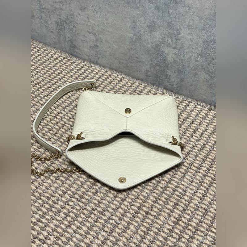 奶白 Calypso 新款 mini鍊條包 不一樣的信封包 鍊條可拆卸做手包，手