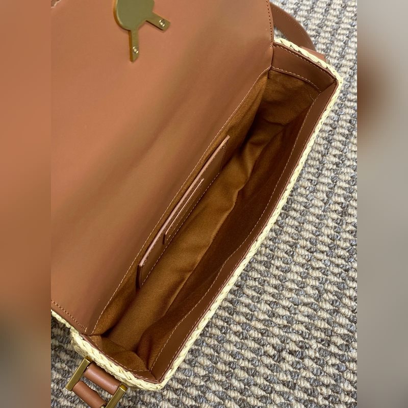 YSL聖羅蘭MONOGRAM 夏日拉菲草 質(zhì)感超好可斜挎 單肩 肩帶可調(diào)節(jié)長(zhǎng)短