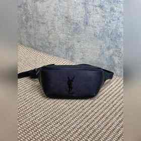 YSL classic魚子醬腰包 男女都可背拉鍊式開合腰包，經典標志性logo，