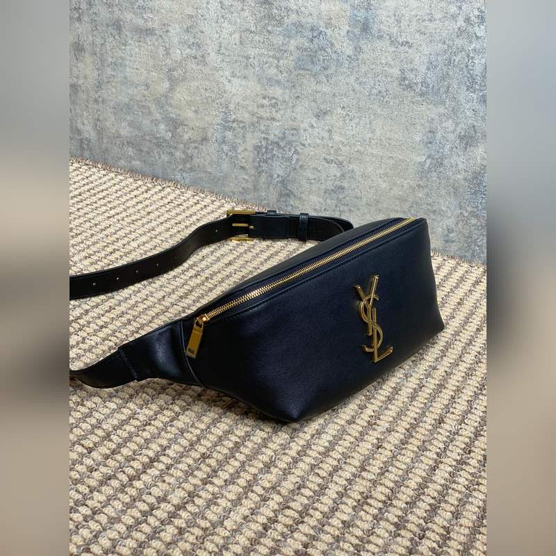 YSL classic腰包男女都可背拉鍊式開合腰包，經典標志性logo，包內有卡