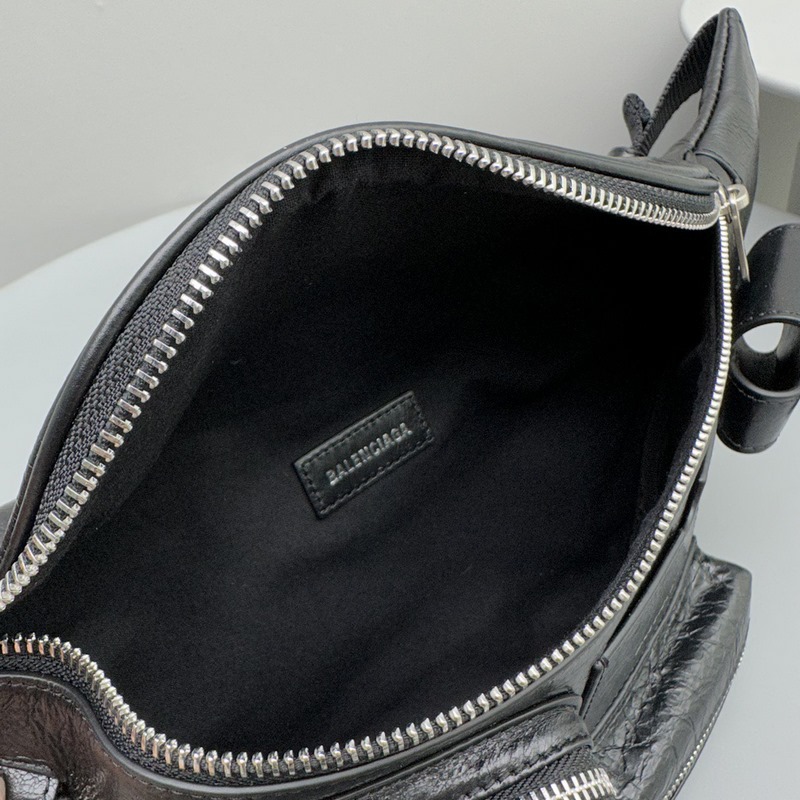 Balenciaga 巴黎世家超酷多口袋功能腰包 新品 Suerbusy 系列