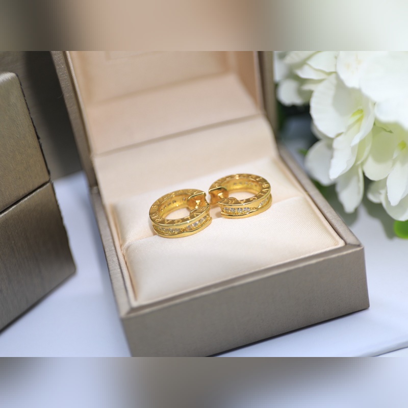 [原單對版] (配全套包裝) 寶格麗耳釘火爆鑲鑽耳扣.耳釘系列 窄版耳夾