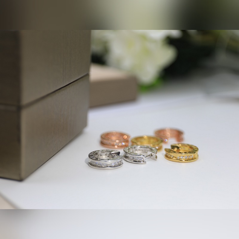 [原單對版] (配全套包裝) 寶格麗耳釘火爆鑲鑽耳扣.耳釘系列 窄版耳夾