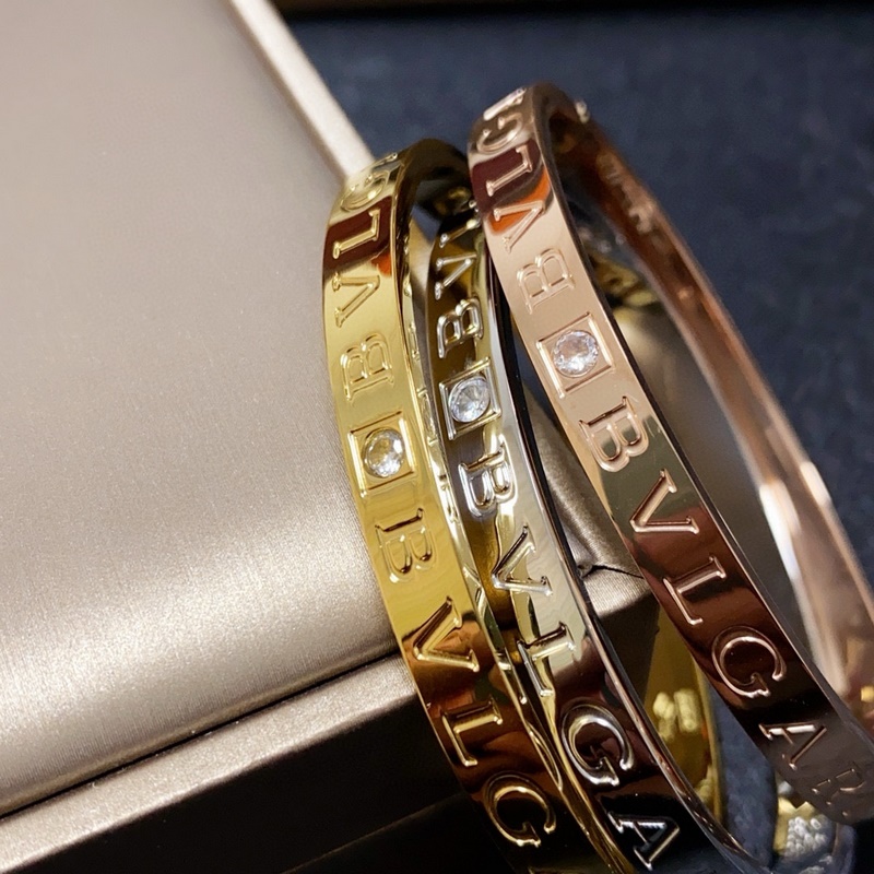 [原單對版] (配全套包裝) 寶格麗BVLGARI高品質中性款鑲鑽手鐲，非常百