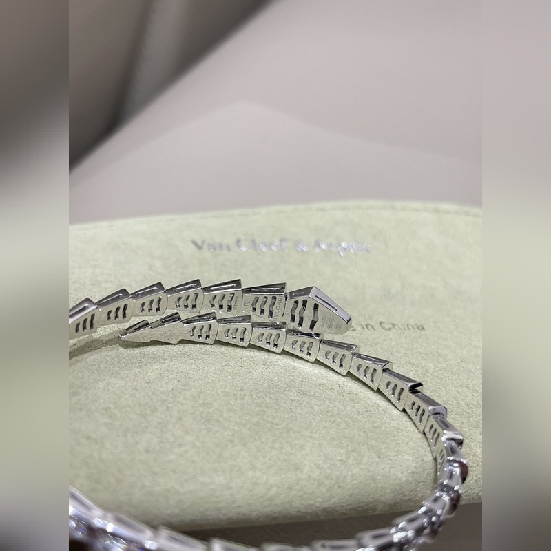 [原單對版] (配全套包裝) BVLGARI 寶格麗 滿鑽小蛇手鐲 王牌爆款