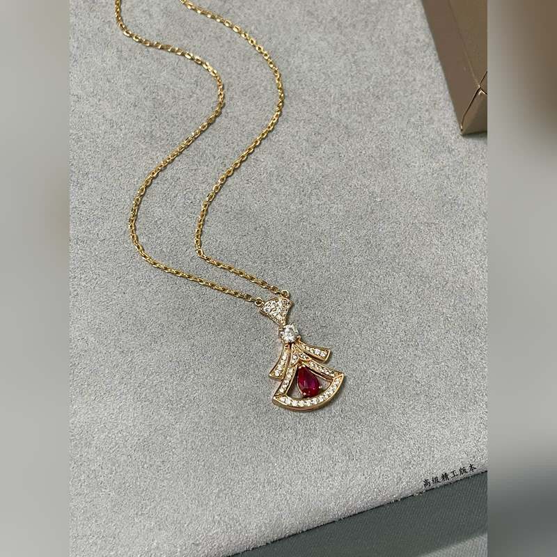 [原單對(duì)版] (配全套包裝) 寶格麗紅扇形裙子項(xiàng)鍊