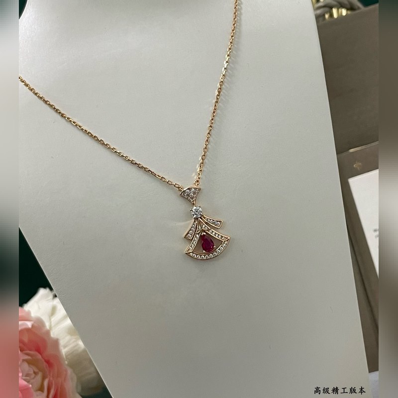 [原單對(duì)版] (配全套包裝) 寶格麗紅扇形裙子項(xiàng)鍊