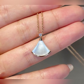 [原單對版] (配全套包裝) 寶格麗裙子經典款項鍊