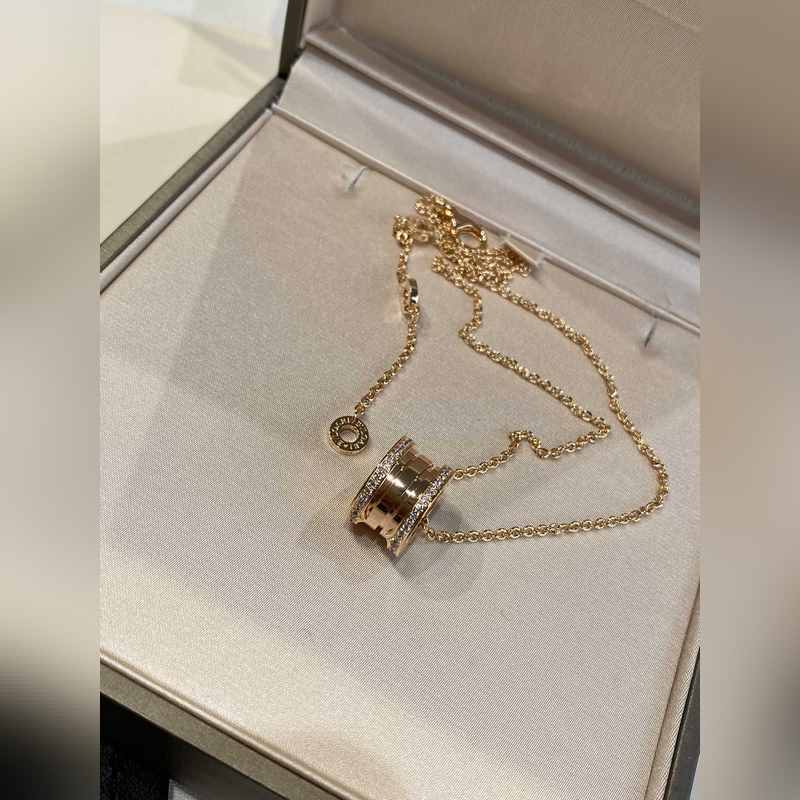 [原單對版] (配全套包裝) 寶格麗經典彈簧看細節 彈簧裡裡外外都非常精緻非常