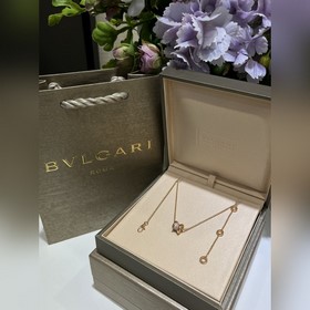 [原單對版] (配全套包裝) 寶格麗新款玫瑰金色滿鑽彈簧小蠻腰項鍊。