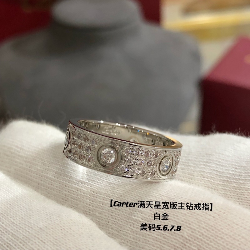 [原單對版] (配全套包裝) 老卡家經(jīng)典love滿天星寬版主鑽戒指，這款太火爆