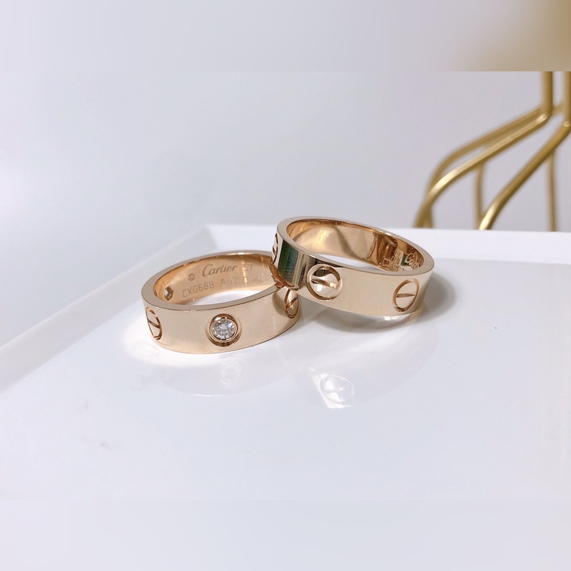 [原單對版] (配全套包裝) 卡地亞 Cartier寬版無鑽，一鑽，三鑽 對戒
