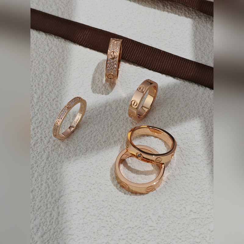 [原單對版] (配全套包裝) 卡地亞 Cartier滿天星戒指寬版窄版