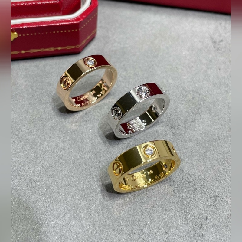 [原單對版] (配全套包裝) 現貨 (卡地亞 Cartier黃金色三鑽戒)CN