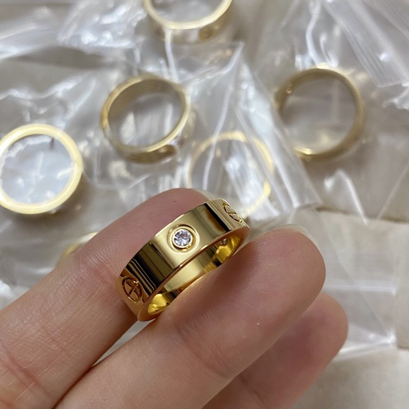 [原單對版] (配全套包裝) 現貨 (卡地亞 Cartier黃金色三鑽戒)CN