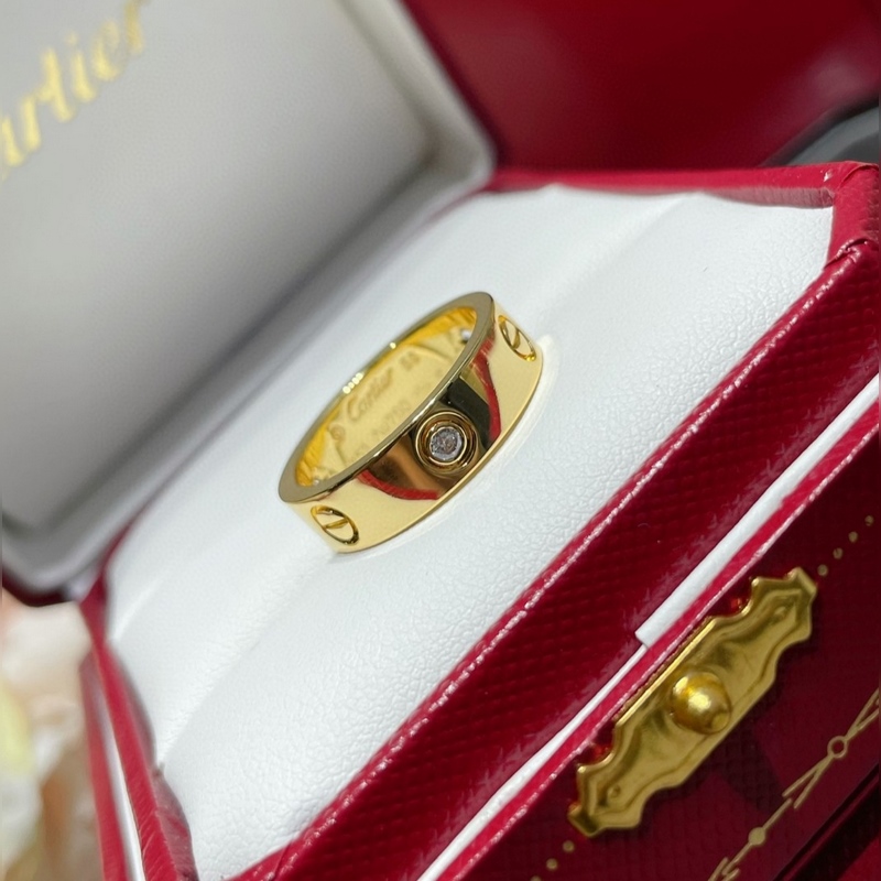 [原單對版] (配全套包裝) 現貨 (卡地亞 Cartier黃金色三鑽戒)CN