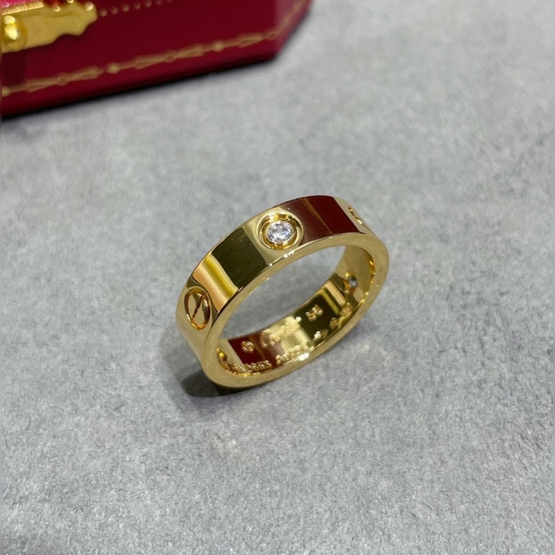 [原單對版] (配全套包裝) 現貨 (卡地亞 Cartier黃金色三鑽戒)CN