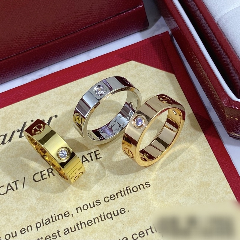 [原單對版] (配全套包裝) 現貨 (卡地亞 Cartier黃金色三鑽戒)CN
