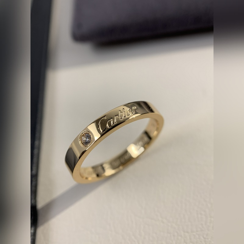 [原單對(duì)版] (配全套包裝) 卡地亞 Cartier單鑽字母戒指 完美CNC精