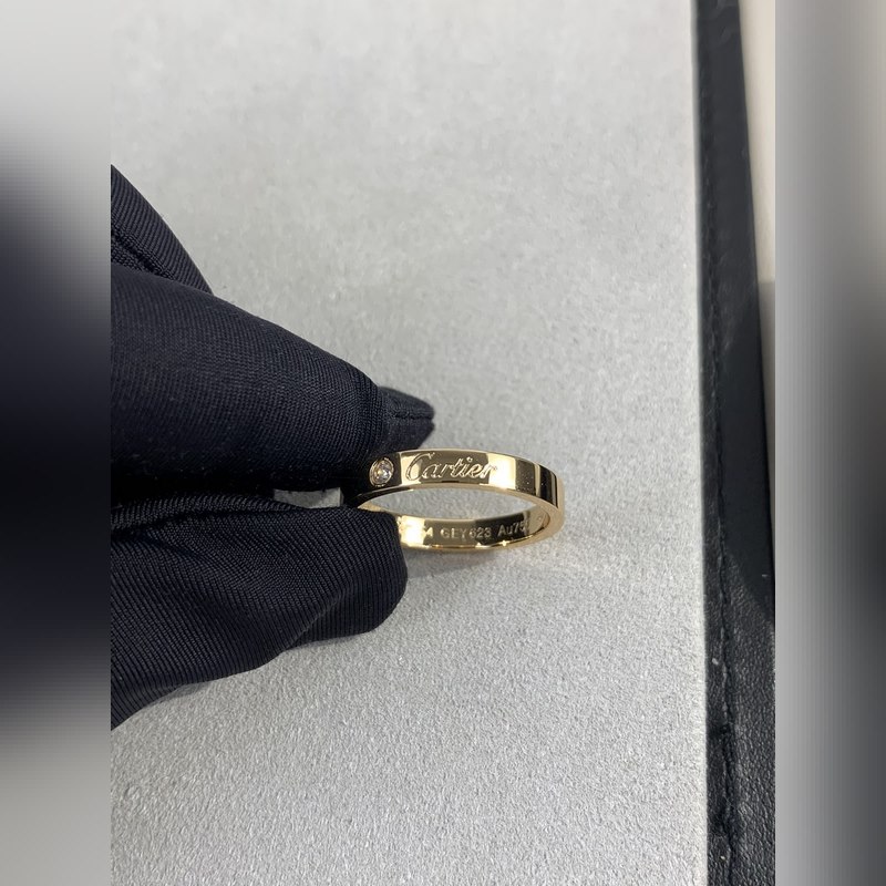 [原單對(duì)版] (配全套包裝) 卡地亞 Cartier單鑽字母戒指 完美CNC精