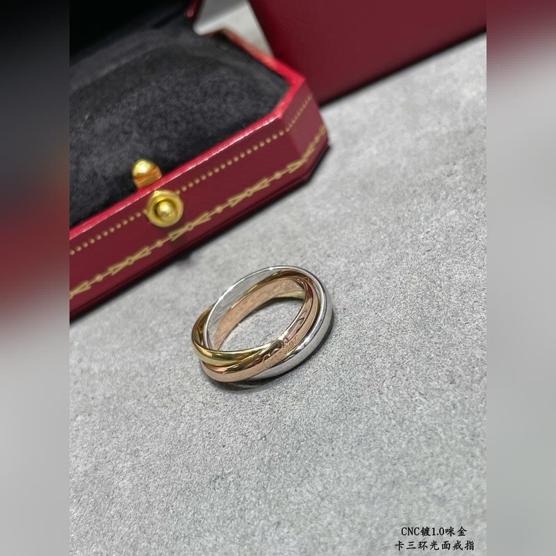 [原單對(duì)版] (配全套包裝) 卡地亞 Cartier三環(huán)無(wú)鑽戒指 人手一枚 環(huán)